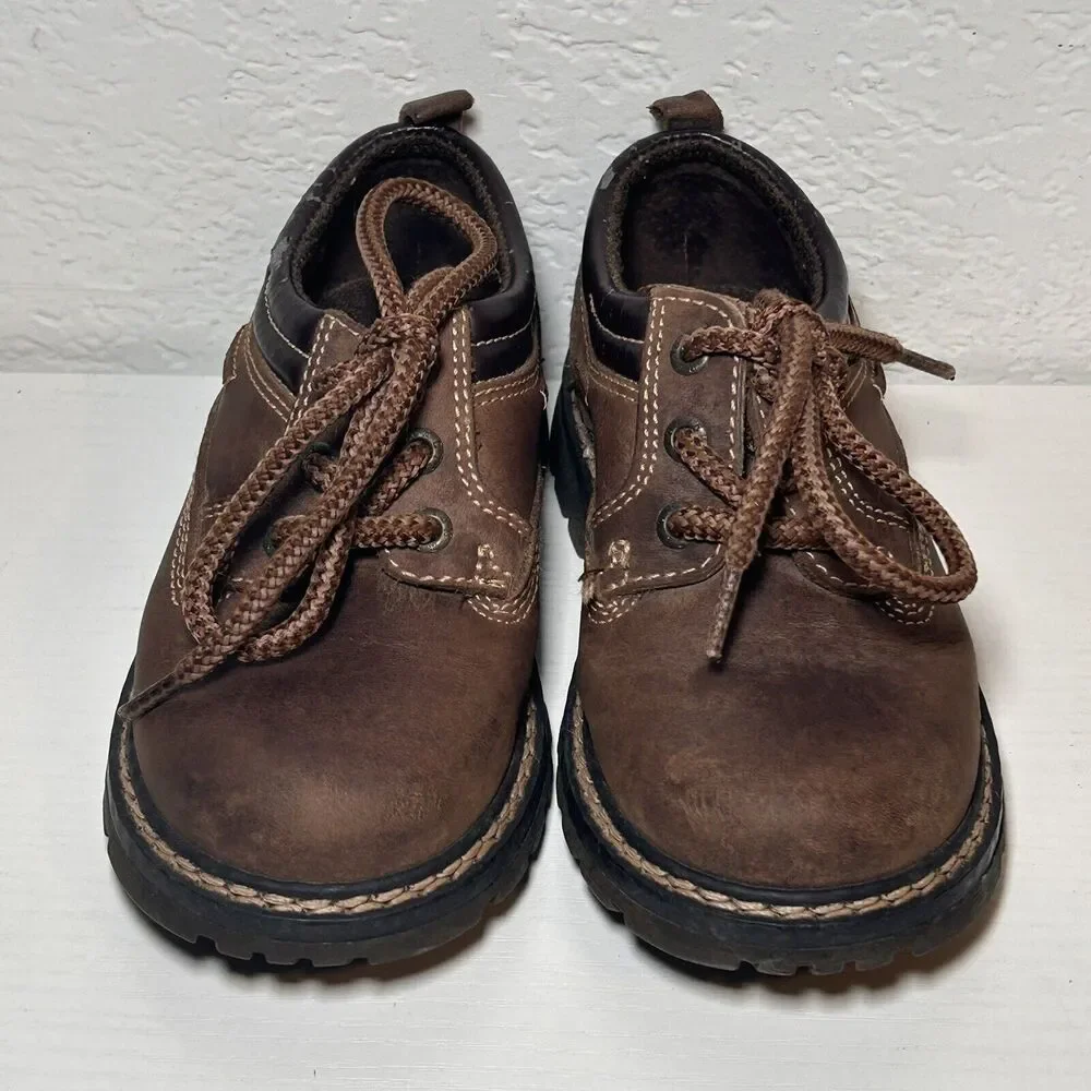 Kenneth Cole Reaction Boys Size 10 M Brown Leather Dress Boot Sneaker Shoes